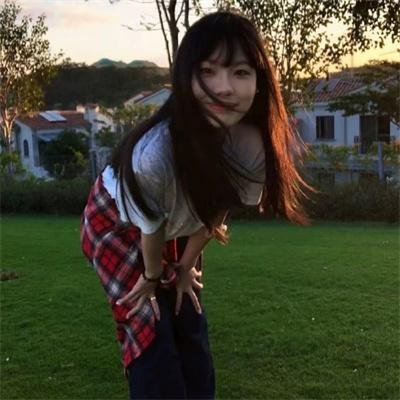 染成茜色的坂道
